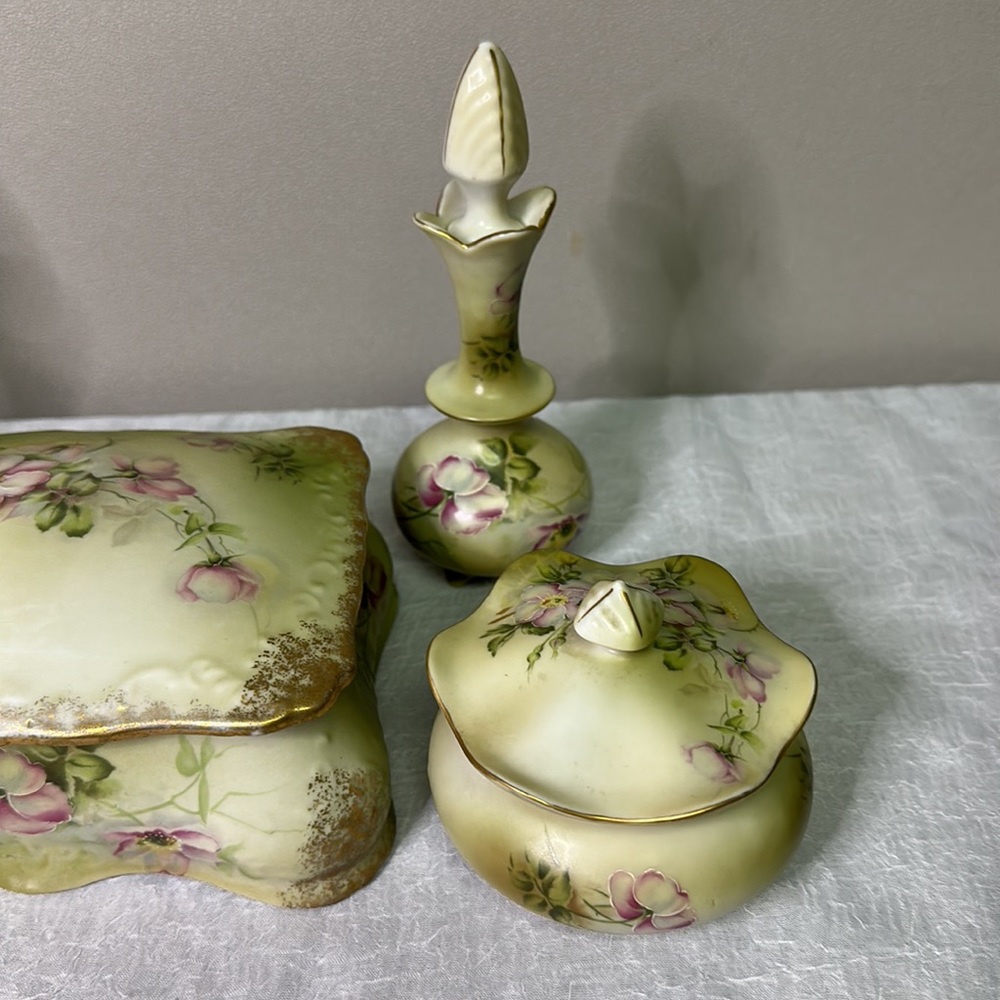 Vintage Nippon vanity set - Picture 4 of 7